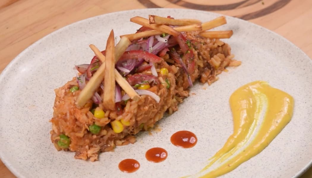 Arroz con pollo y res desmechada