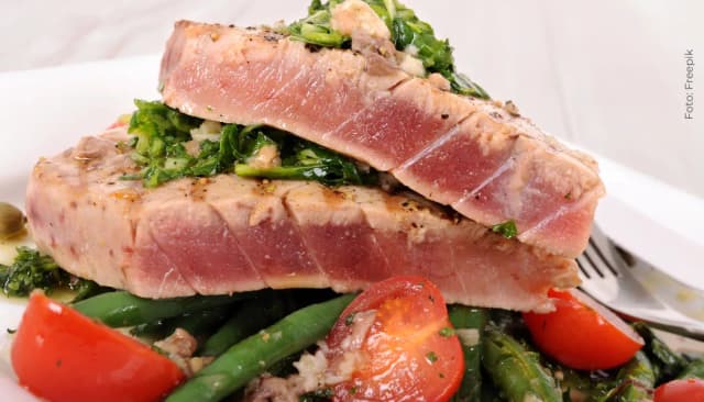 Receta filete de atún en cama de pure de zapayo image_alt