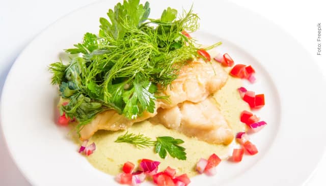 Receta pescado blanco con hinojo y puerro en salsa image_alt