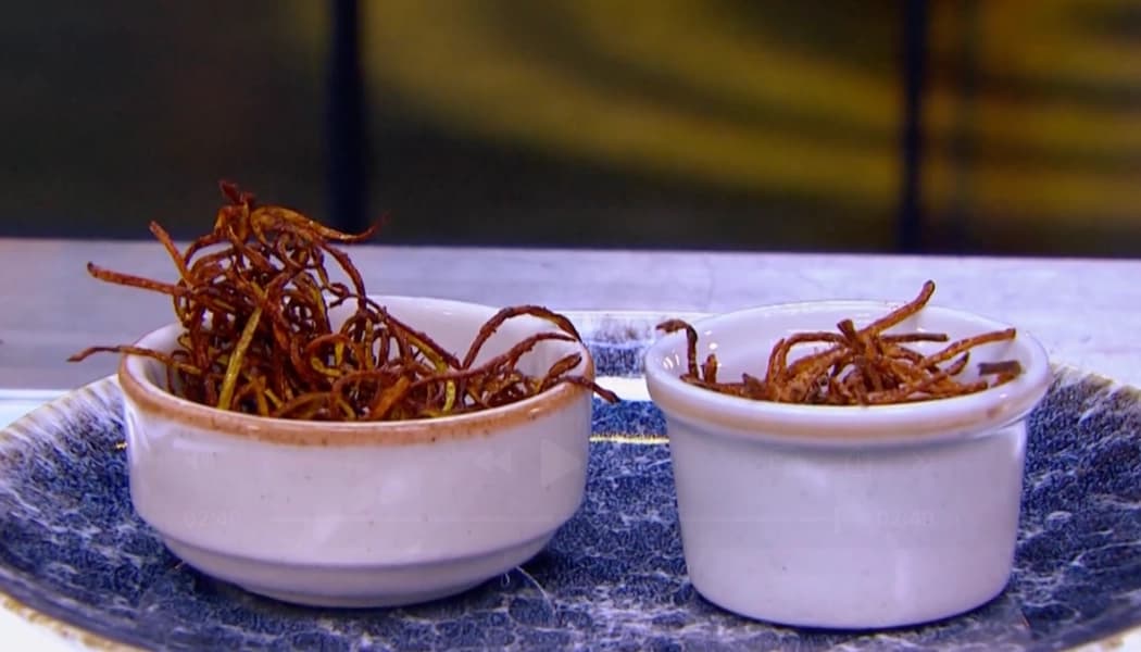 Chips de cáscara de banano: dulce y salados Chips de cáscara de banano: dulce y salados