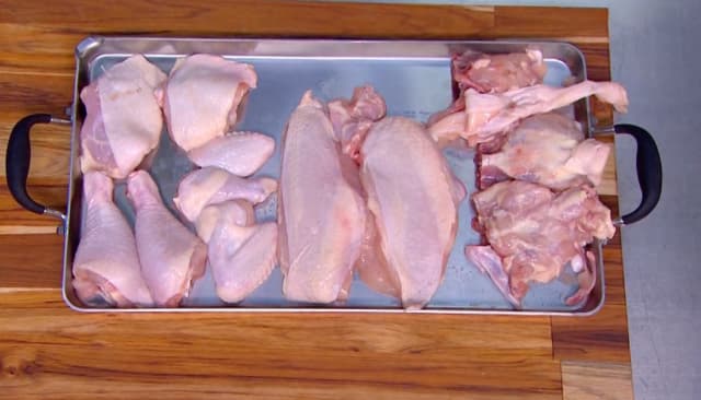 ¿Cómo deshuesar un pollo paso a paso? image_alt