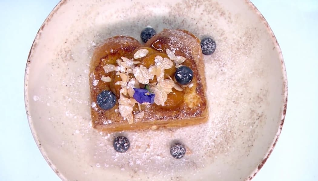 Pan francés relleno de arequipe Pan francés relleno de arequipe