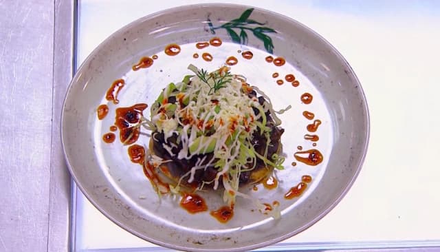 Tostadas vegetarianas con salsa macha image_alt